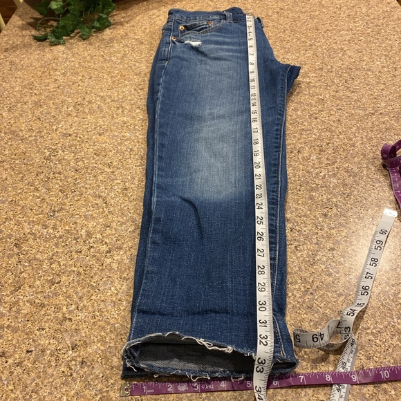 Gap Girlfriend Distressed Blue Jean Cropped Pants Unfinished Cuffs 26/2P Midrise - Picture 16 of 17